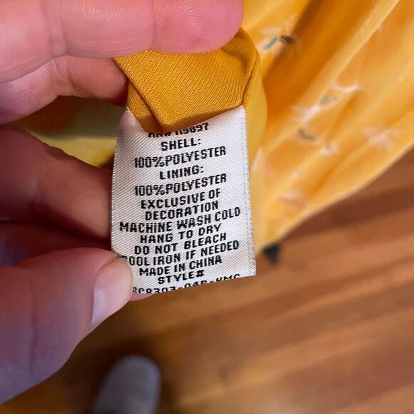 COLLECTIVE CONCEPTS | yellow dress with pattern XS Petite - Picture 7 of 7